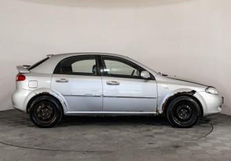 Подержанный автомобиль Chevrolet Lacetti Hatchback 2008 года (3 фото)