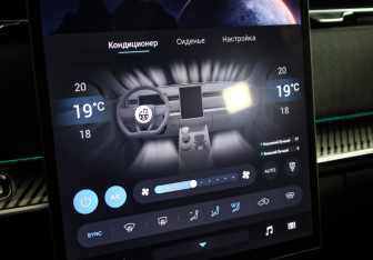 Подержанный автомобиль Jaecoo J7 2024 года (18 фото)