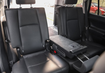 Подержанный автомобиль Toyota Land Cruiser Prado 2018 года (31 фото)