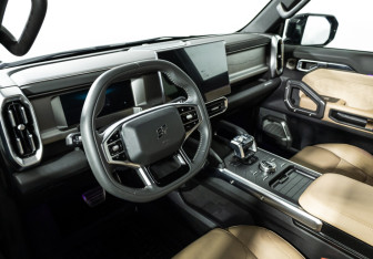 Подержанный автомобиль Jetour T2 2024 года (11 фото)