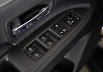 Подержанный автомобиль Mitsubishi Outlander 2020 года (22 фото)