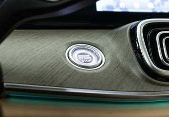 Подержанный автомобиль Jaecoo J8 2024 года (29 фото)