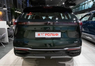 Новый Geely Atlas 2025 (5 фото)