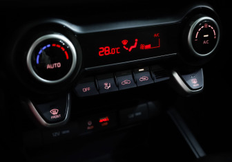 Подержанный автомобиль Kia Rio Hatchback 2020 года (11 фото)