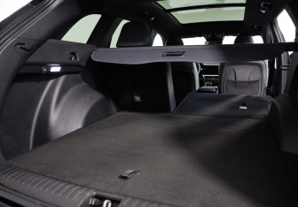 Подержанный автомобиль Geely Monjaro 2024 года (17 фото)