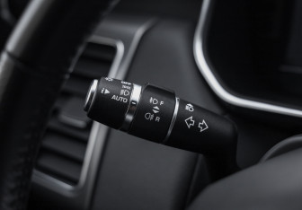 Подержанный автомобиль Land Rover Range Rover Sport 2018 года (28 фото)