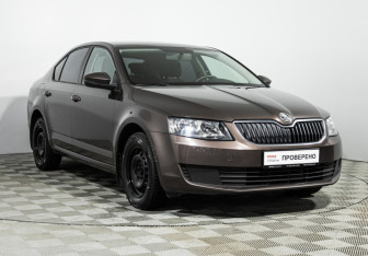 Подержанный автомобиль Skoda Octavia Liftback 2014 года (3 фото)
