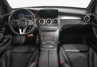 Подержанный автомобиль Mercedes-Benz GLC Coupe 2020 года (13 фото)