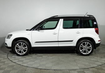 Подержанный автомобиль Skoda Yeti 2016 года (8 фото)
