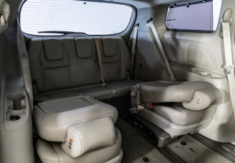 Подержанный автомобиль Kia Carnival 2019 года (26 фото)