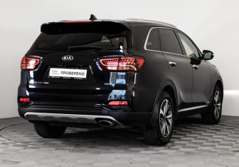 Подержанный автомобиль Kia Sorento 2018 года (5 фото)