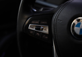 Подержанный автомобиль BMW X5 2019 года (13 фото)