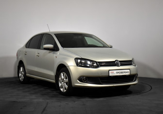 Подержанный автомобиль Volkswagen Polo Sedan 2012 года (3 фото)