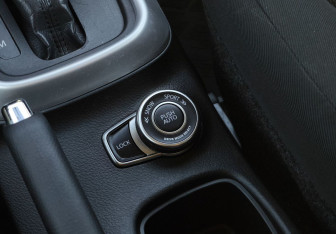 Подержанный автомобиль Suzuki SX4 Hatchback 2018 года (12 фото)
