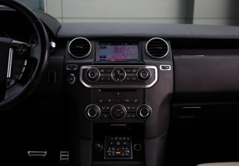 Подержанный автомобиль Land Rover Discovery 2012 года (13 фото)