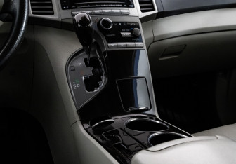 Подержанный автомобиль Toyota Venza 2011 года (11 фото)