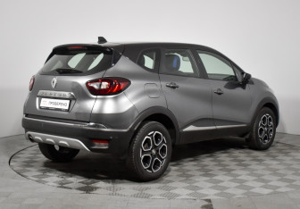 Подержанный автомобиль Renault Kaptur 2021 года (5 фото)