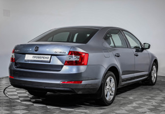 Подержанный автомобиль Skoda Octavia Liftback 2016 года (5 фото)