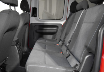 Подержанный автомобиль Volkswagen Caddy Compactvan 2019 года (12 фото)