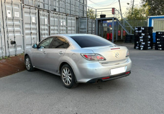 Подержанный автомобиль Mazda 6 Sedan 2010 года (3 фото)