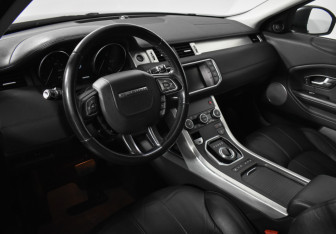 Подержанный автомобиль Land Rover Range Rover Evoque 2017 года (9 фото)