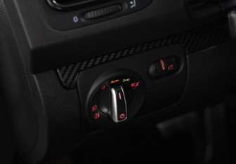 Подержанный автомобиль Volkswagen Scirocco 2011 года (16 фото)