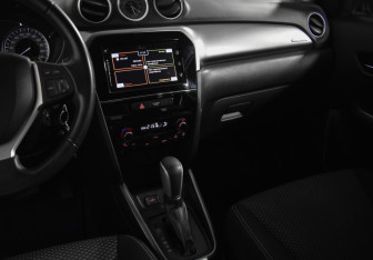 Подержанный автомобиль Suzuki Vitara 2020 года (21 фото)