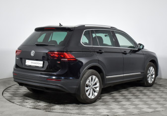 Подержанный автомобиль Volkswagen Tiguan 2018 года (5 фото)
