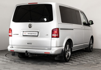 Подержанный автомобиль Volkswagen Multivan 2010 года (5 фото)