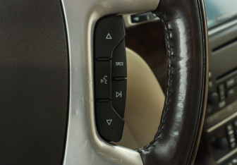 Подержанный автомобиль Cadillac Escalade Suv 2008 года (6 фото)