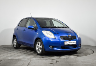 Подержанный автомобиль Toyota Yaris Hatchback 2007 года (3 фото)