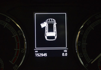 Подержанный автомобиль Skoda Karoq 2021 года (15 фото)