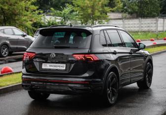 Подержанный автомобиль Volkswagen Tiguan 2021 года (6 фото)