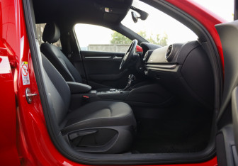 Подержанный автомобиль Audi A3 Sedan 2019 года (22 фото)