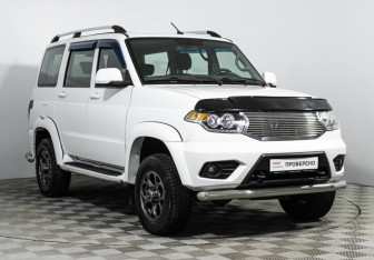 Подержанный автомобиль УАЗ Patriot 2023 года (3 фото)