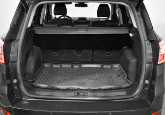 Подержанный автомобиль Ford Kuga 2017 года (18 фото)