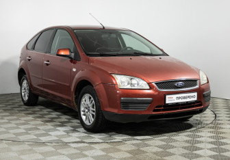 Подержанный автомобиль Ford Focus Hatchback 2007 года (3 фото)
