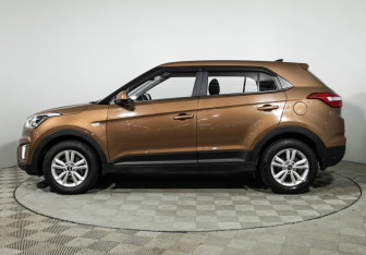 Подержанный автомобиль Hyundai Creta 2019 года (8 фото)