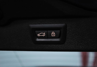 Подержанный автомобиль BMW X5 2018 года (33 фото)