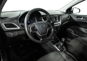 Подержанный автомобиль Hyundai Solaris Sedan 2019 года (11 фото)