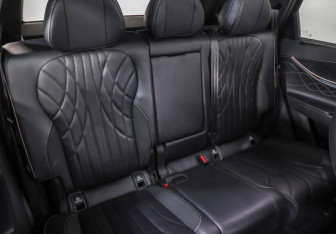 Подержанный автомобиль Jaecoo J8 2024 года (29 фото)