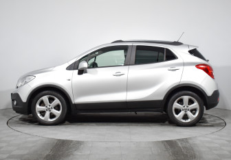 Подержанный автомобиль Opel Mokka 2014 года (8 фото)