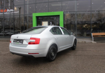 Новый Skoda Octavia Liftback 2025 (8 фото)