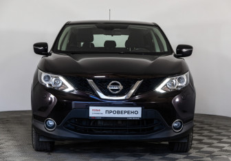 Подержанный автомобиль Nissan Qashqai 2014 года (2 фото)
