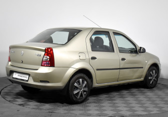 Подержанный автомобиль Renault Logan Sedan 2011 года (5 фото)