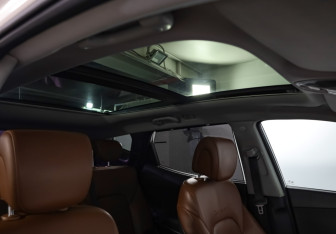 Подержанный автомобиль Hyundai Santa Fe 2012 года (29 фото)