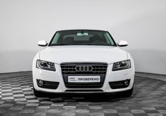 Подержанный автомобиль Audi A5 Coupe 2010 года (2 фото)