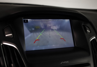 Подержанный автомобиль Ford Focus Sedan 2017 года (18 фото)