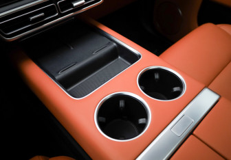 Подержанный автомобиль LiXiang L9 2023 года (19 фото)