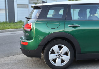 Подержанный автомобиль MINI Clubman Wagon 2021 года (9 фото)